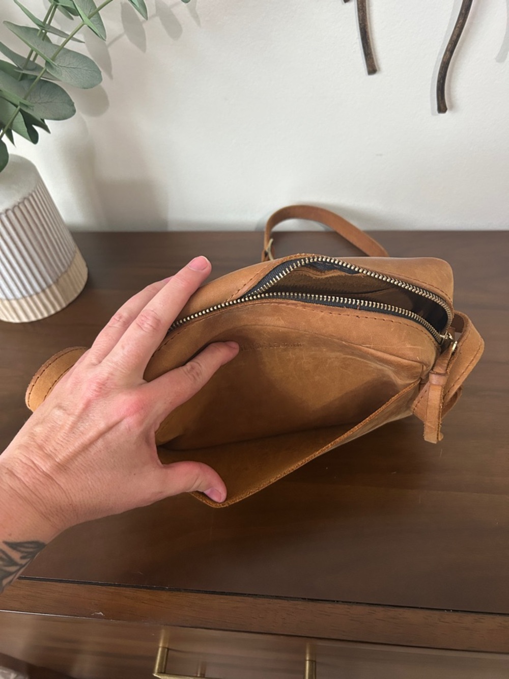 Portland Leather Crossbody Toaster  Leather Bag in Dakota - Picture 9 of 10